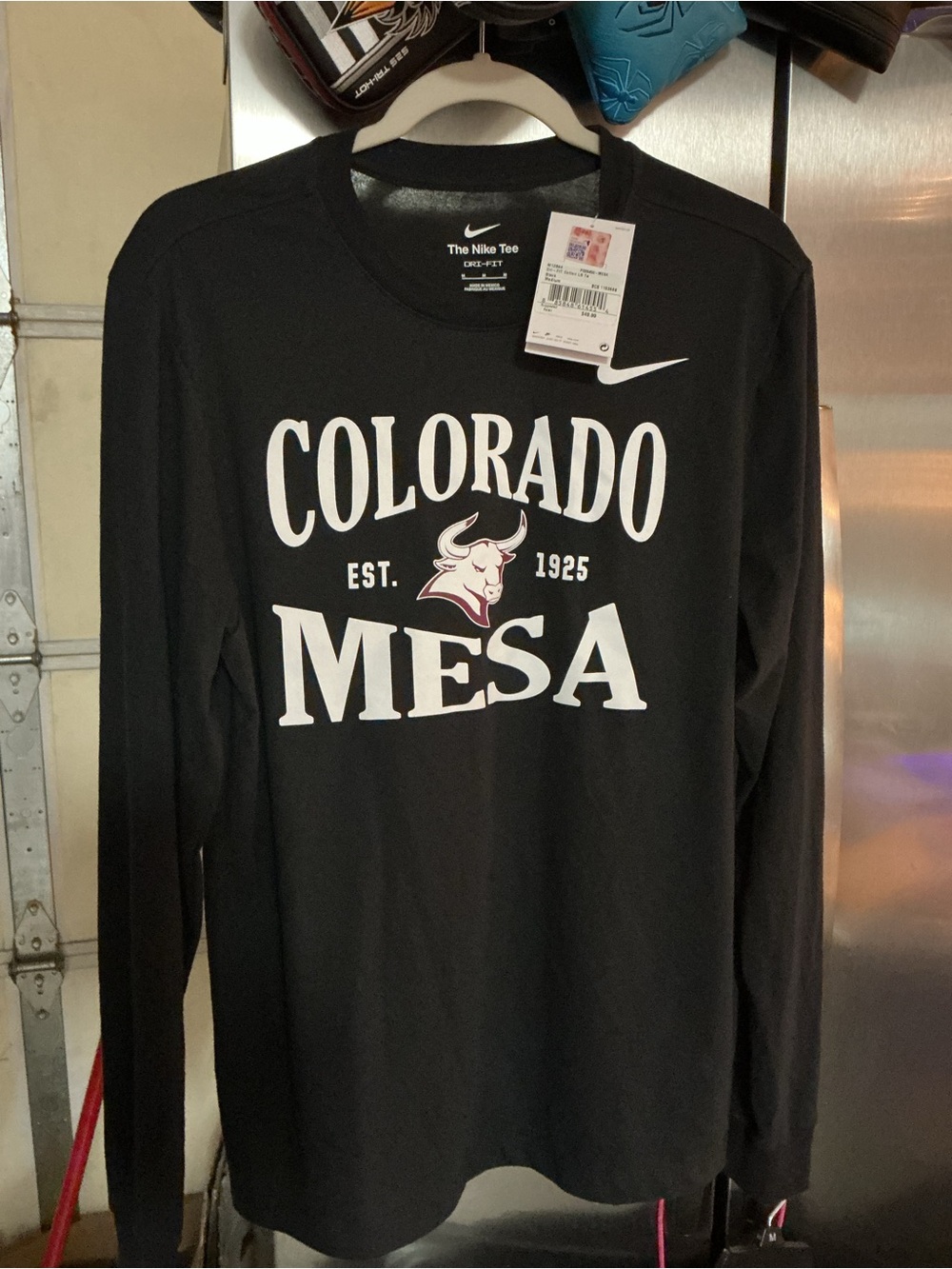 Nike Colorado Mesa University Mavericks long sleeve Tee NWT Medium #CMU